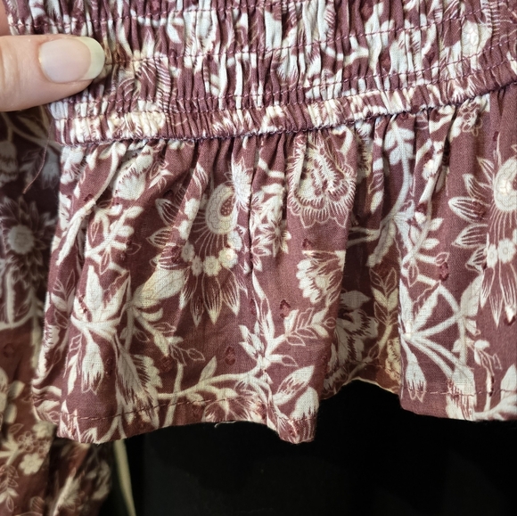 Olivaceous Floral Top - Picture 10 of 11